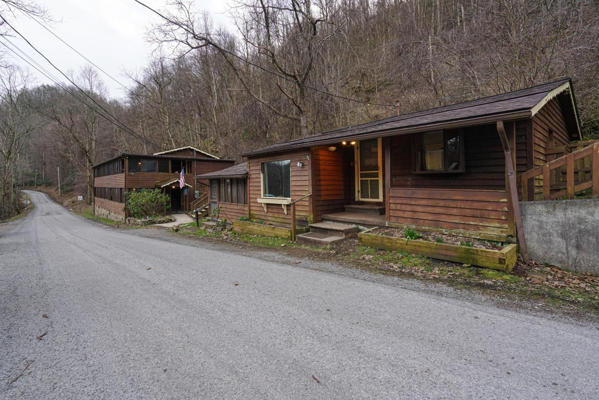 River Front Resort Elkins Exterior foto