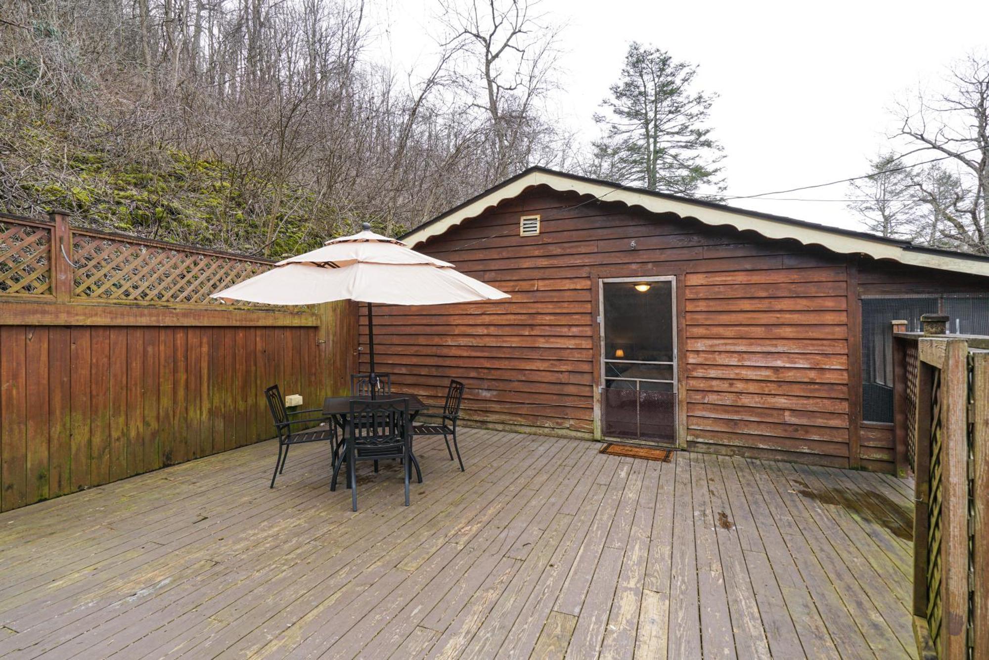 River Front Resort Elkins Exterior foto